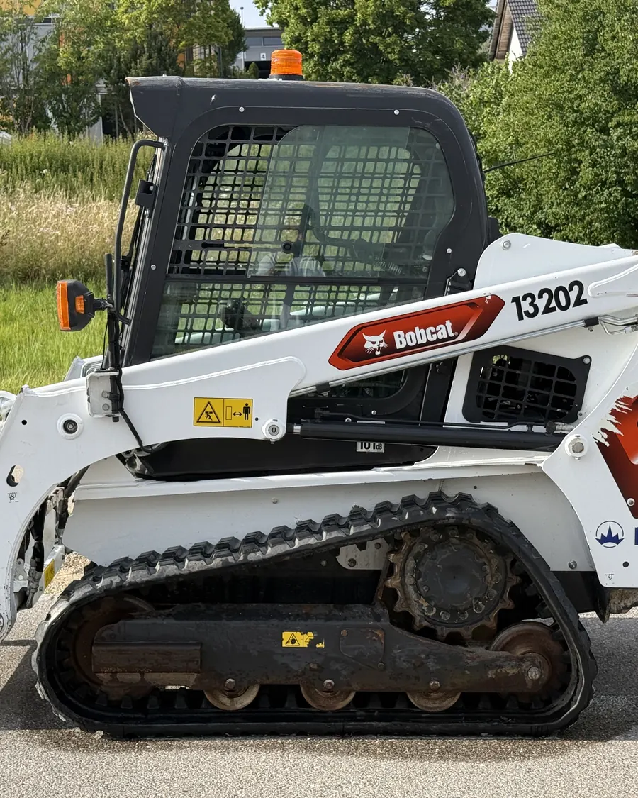 Bobcat Kompaktlader auf Ketten